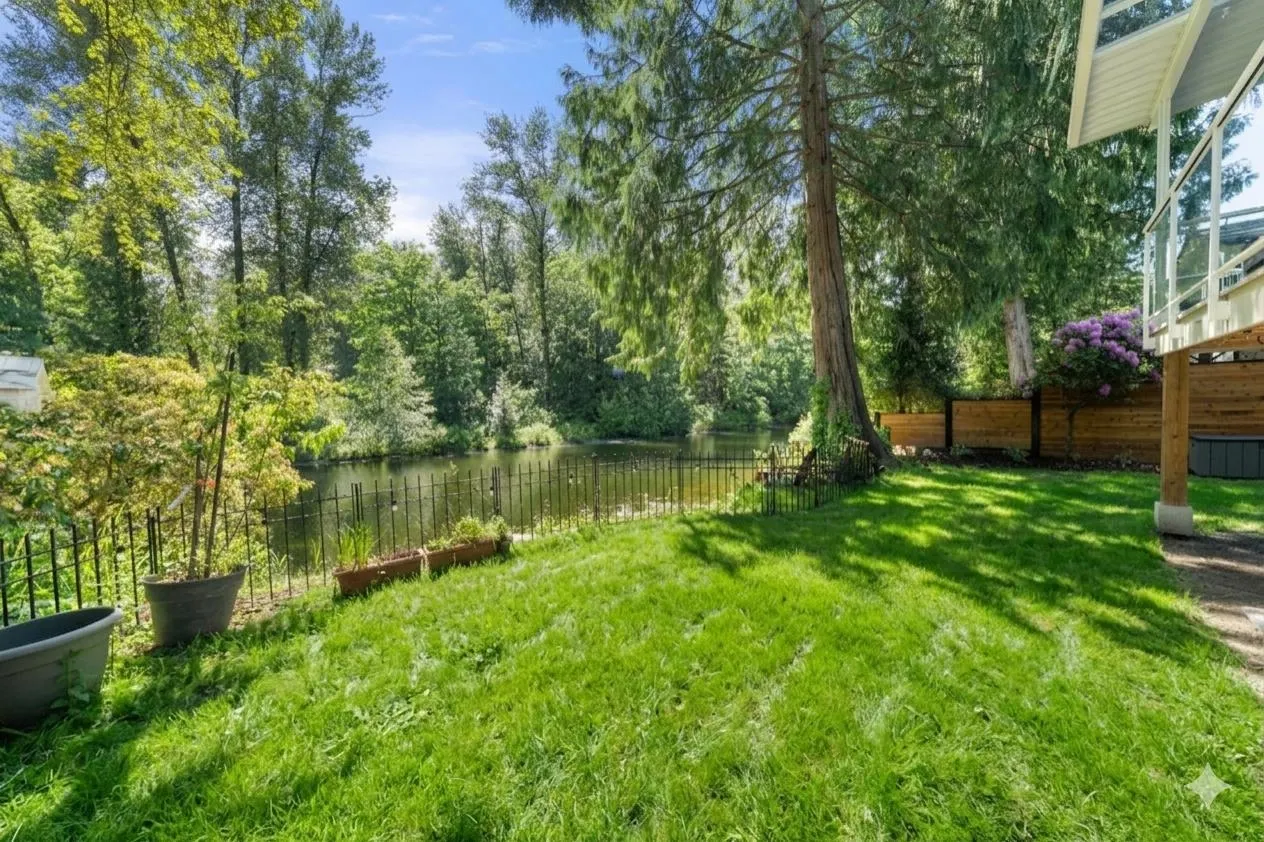 1231 River Drive