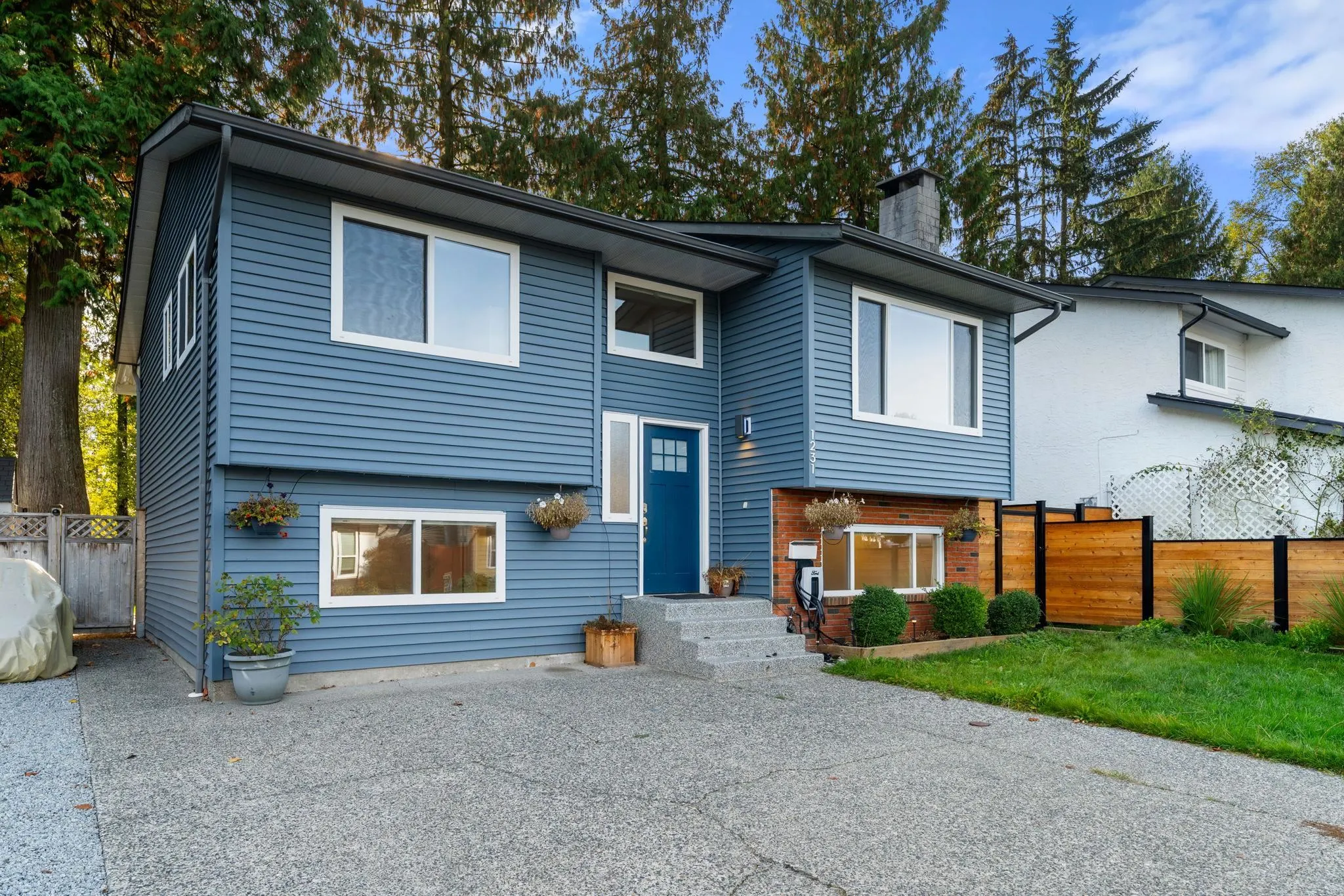 1231 River Drive