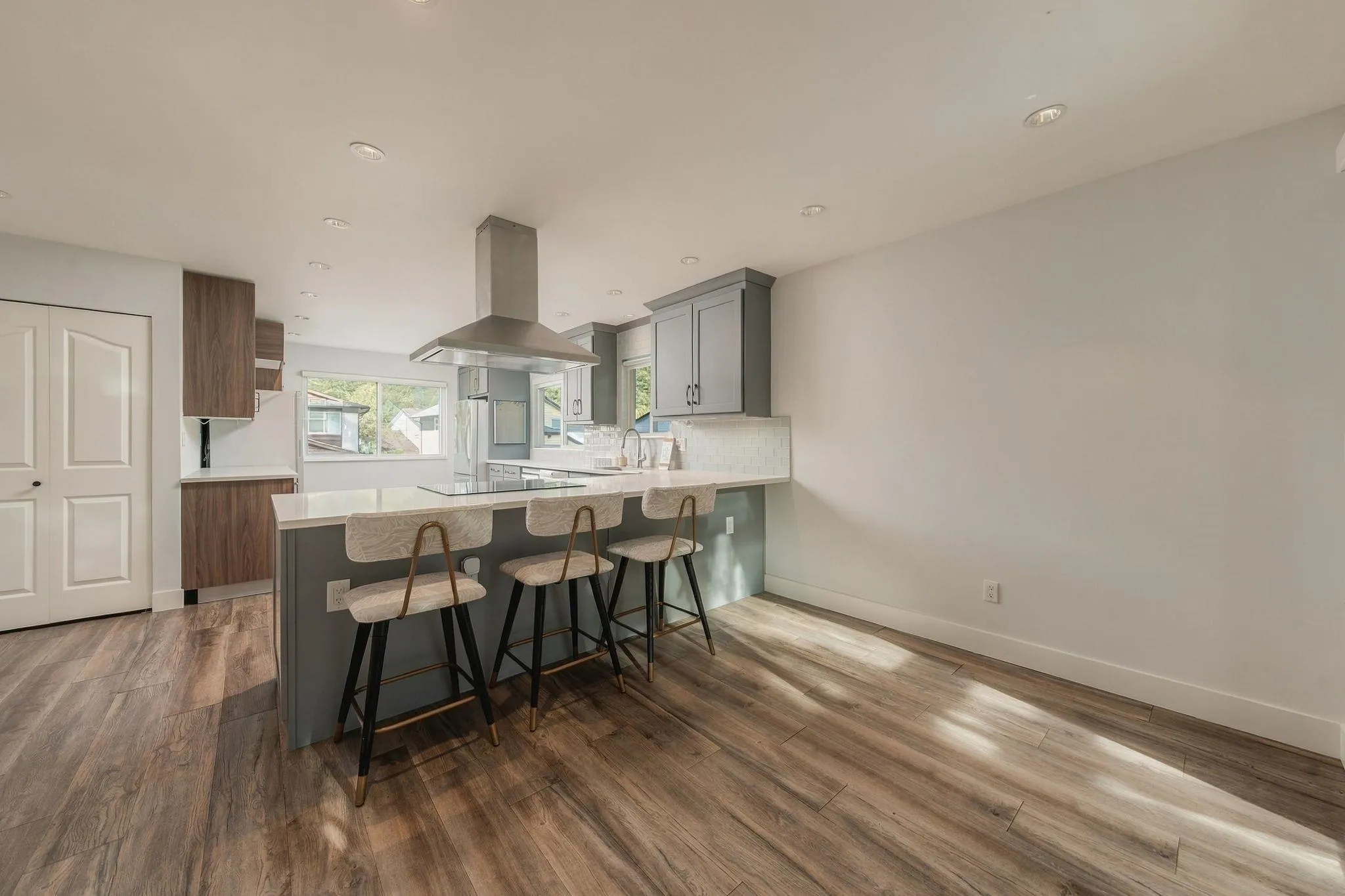 1231 River Drive