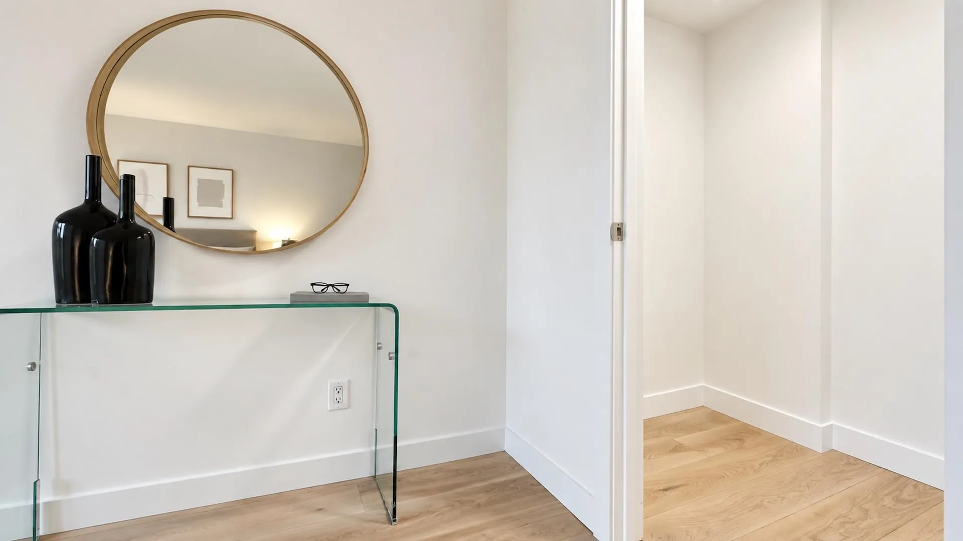 1355 W 4th Avenue #10
