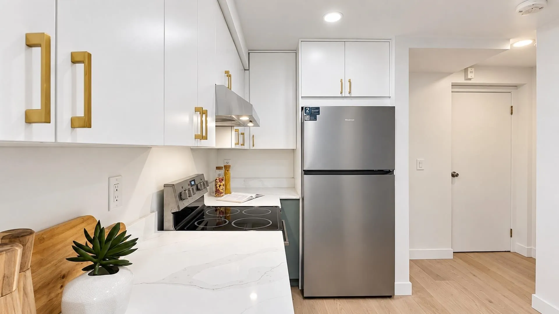1355 W 4th Avenue #10