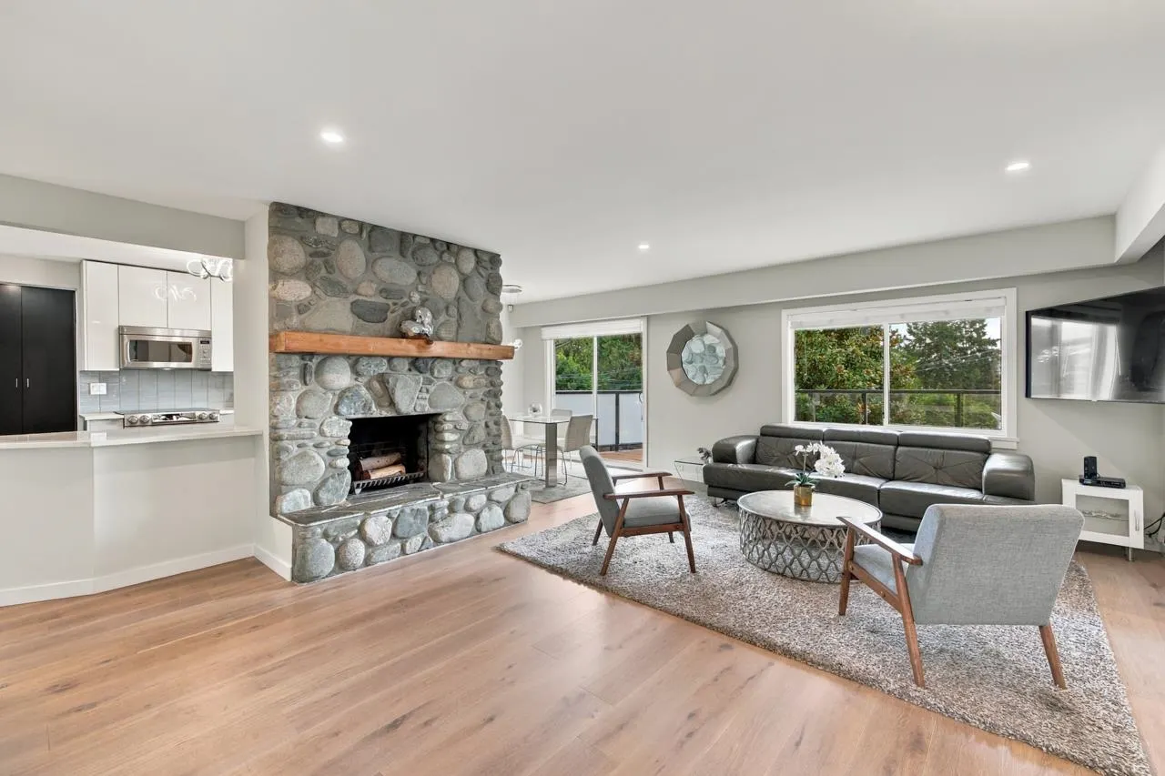 1103 Cloverley Street