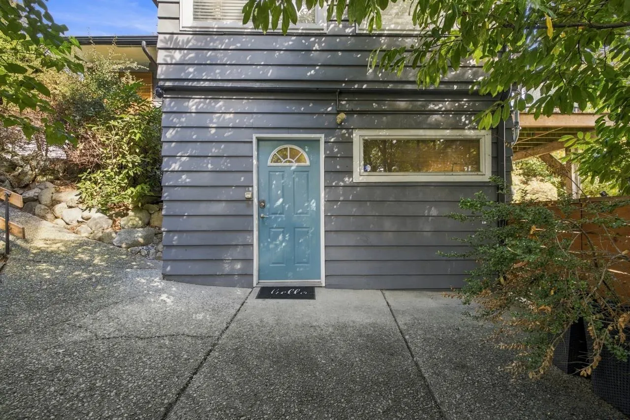1103 Cloverley Street