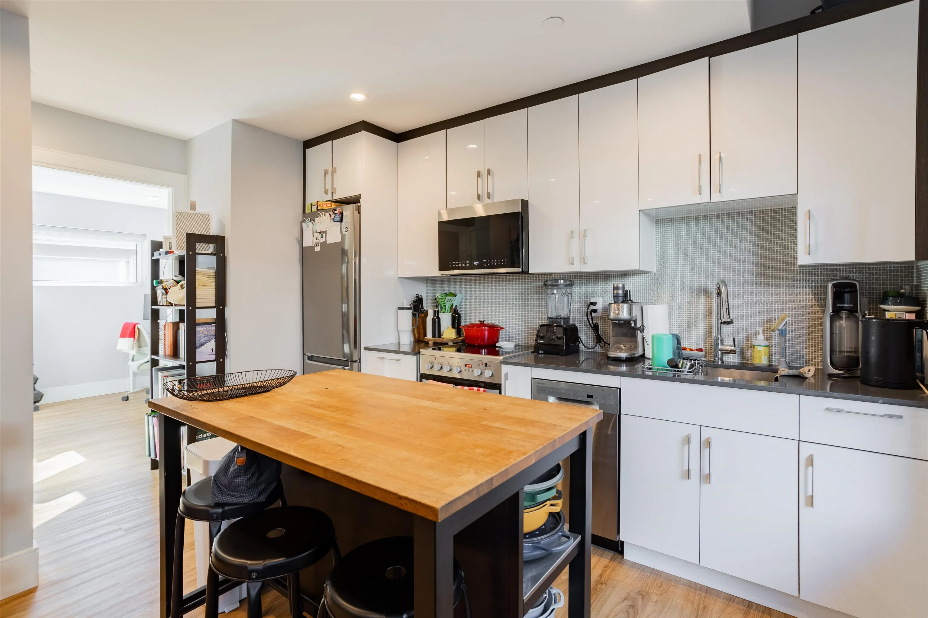 426 W 17th Avenue