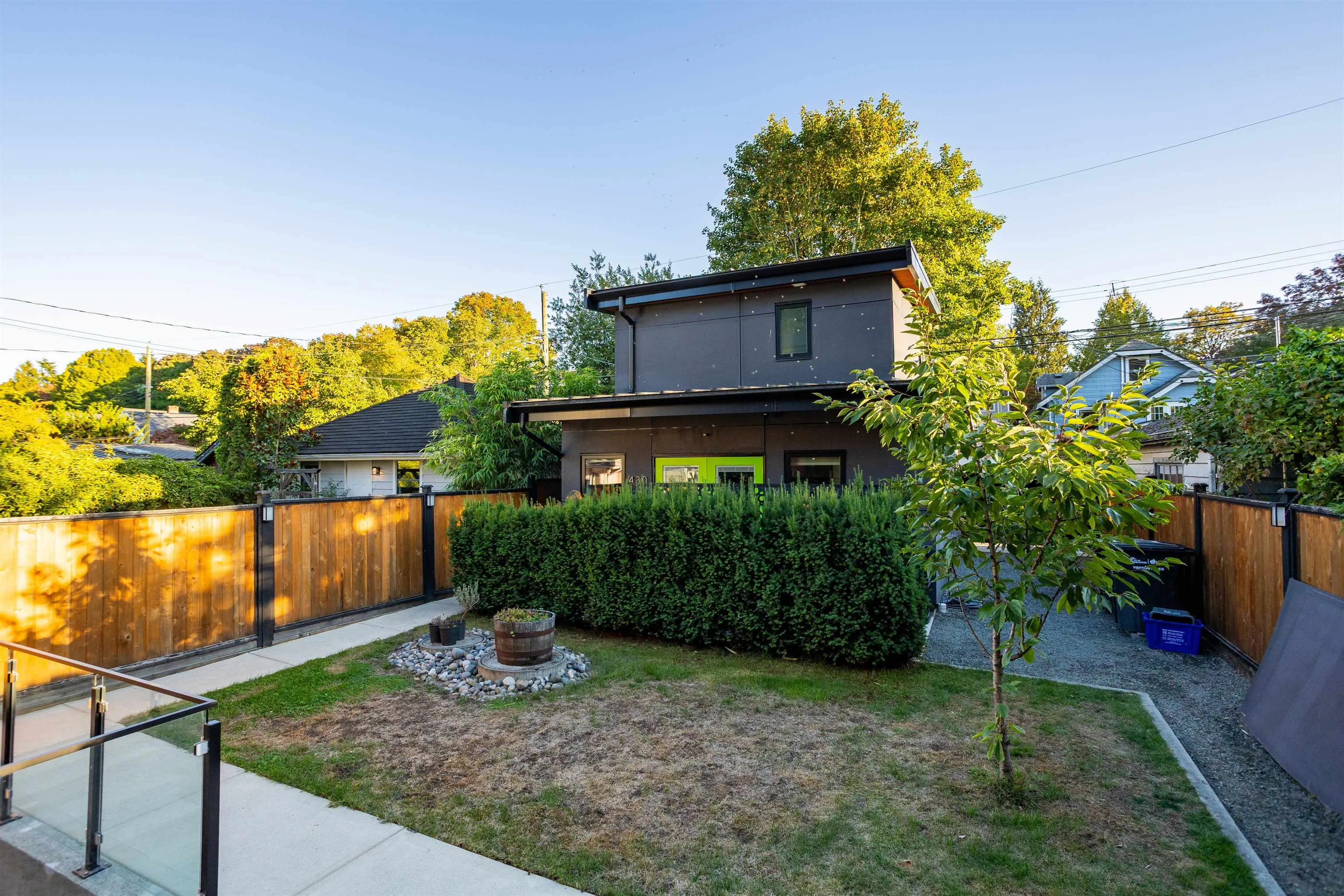 426 W 17th Avenue