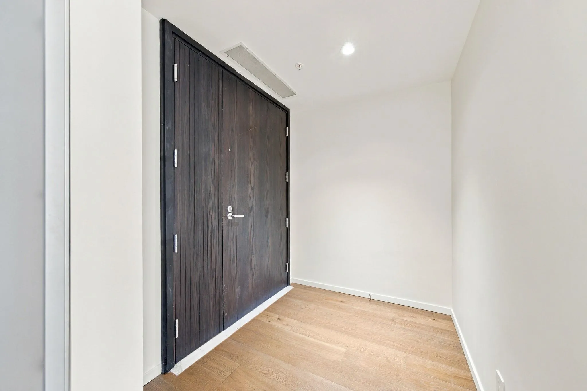 1011 W Cordova Street #2506