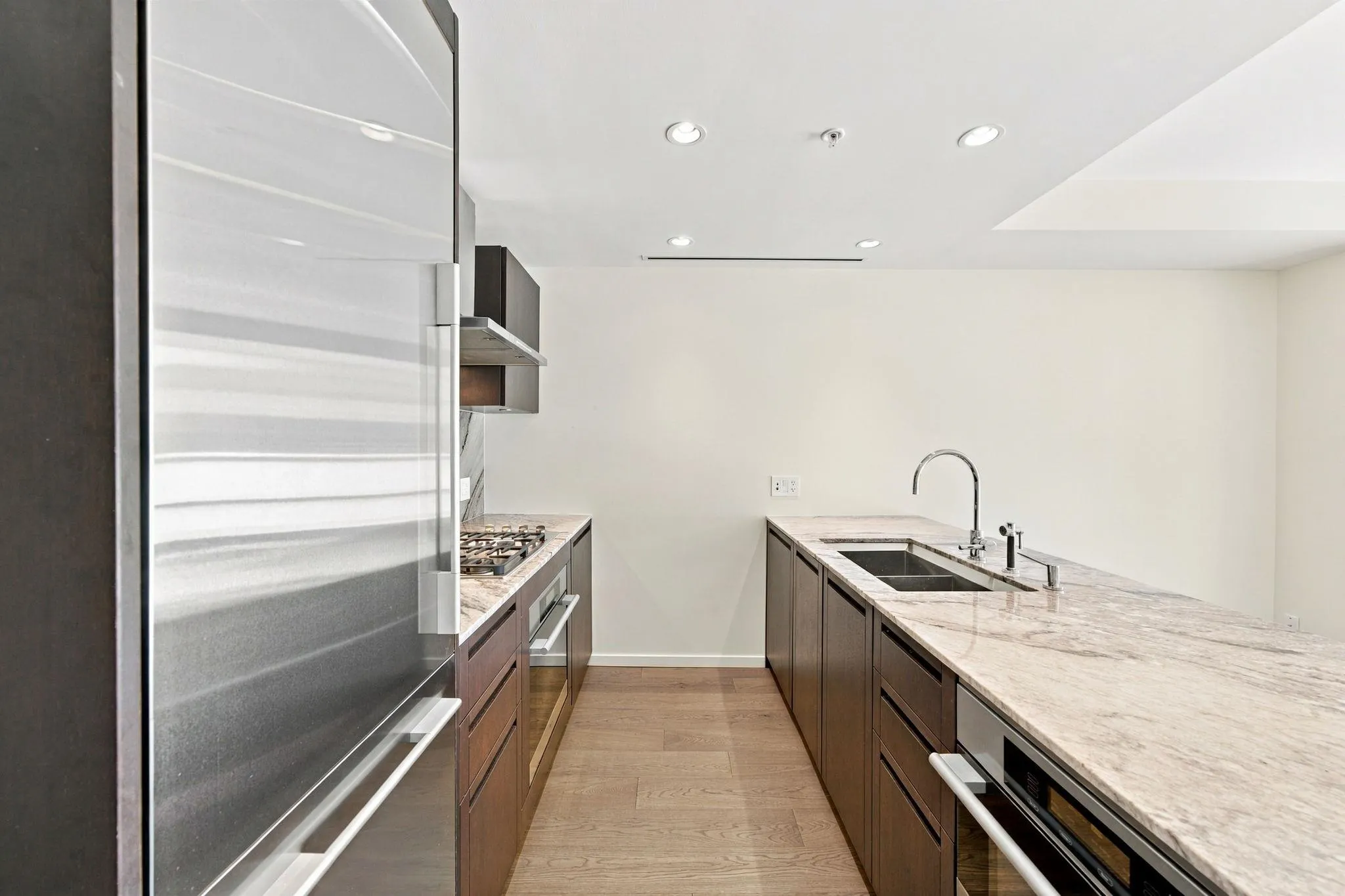 1011 W Cordova Street #2506