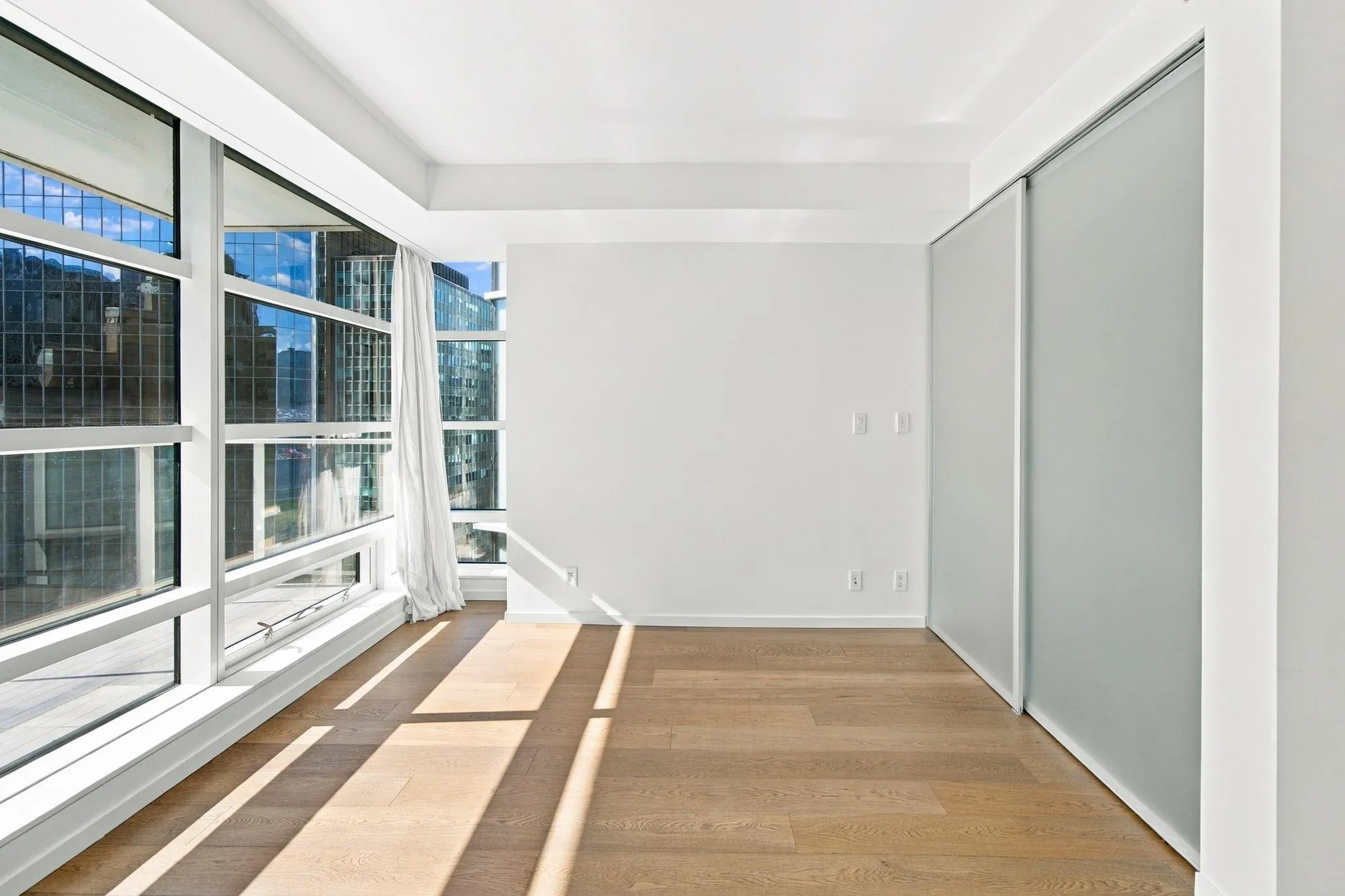 1011 W Cordova Street #2506