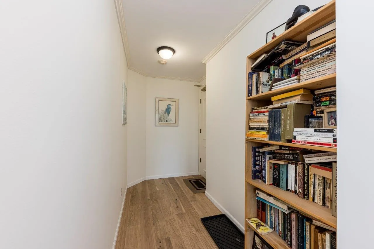 1327 E Keith Road #1213