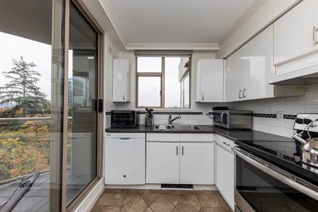 1327 E Keith Road #1213