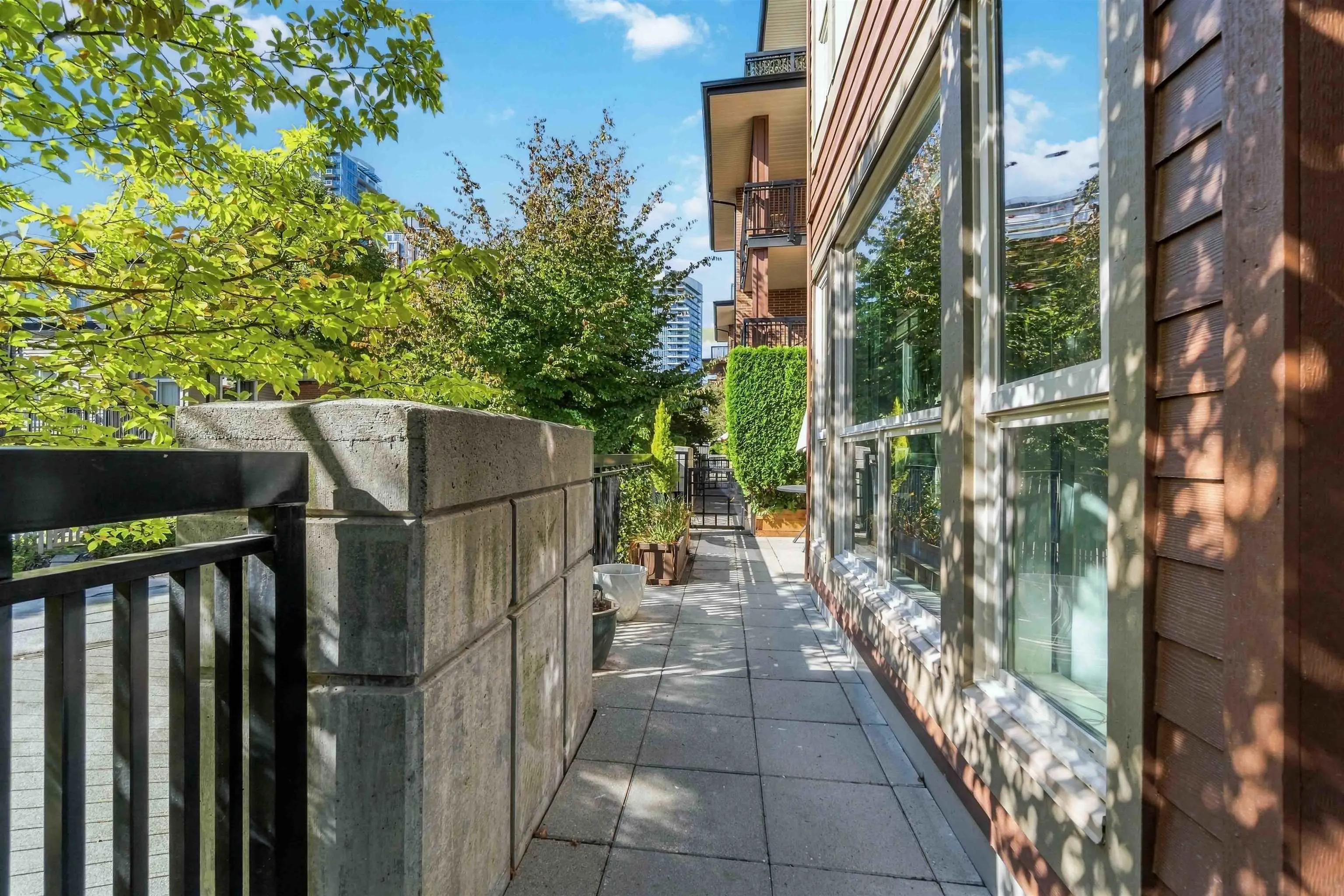 1153 Kensal Place #105