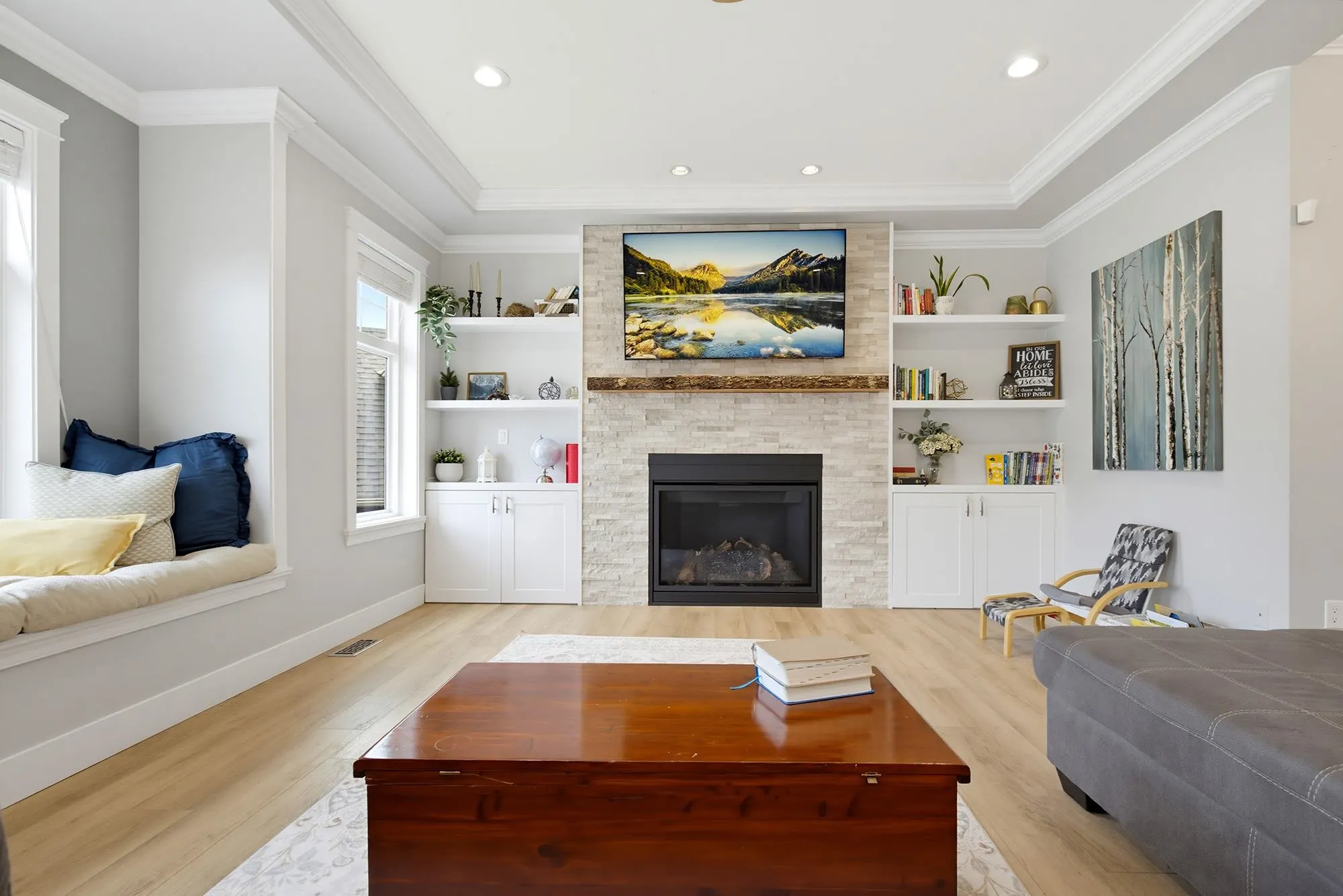 8708 Parker Court