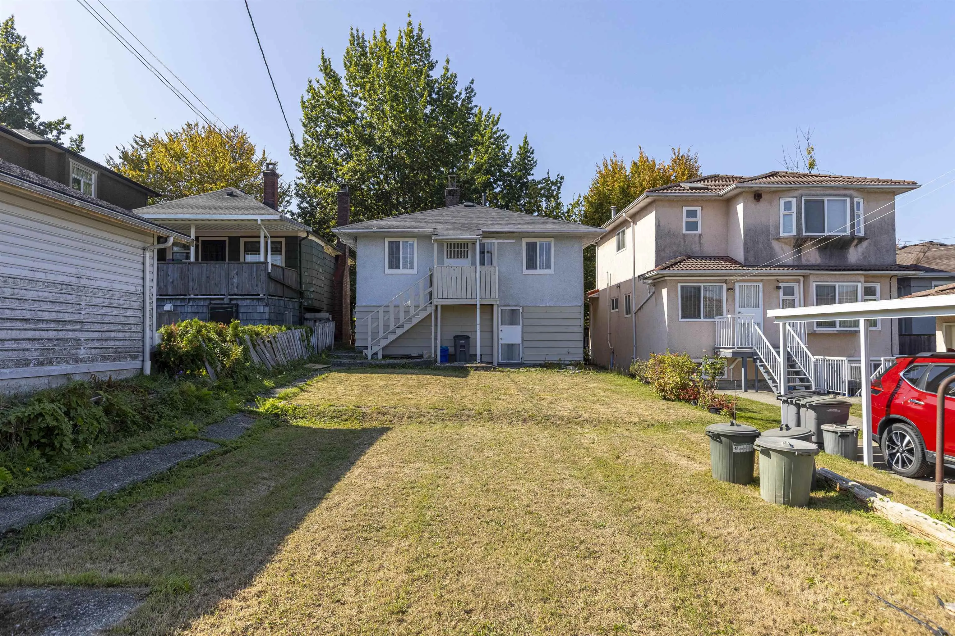 1060 Kelowna Street