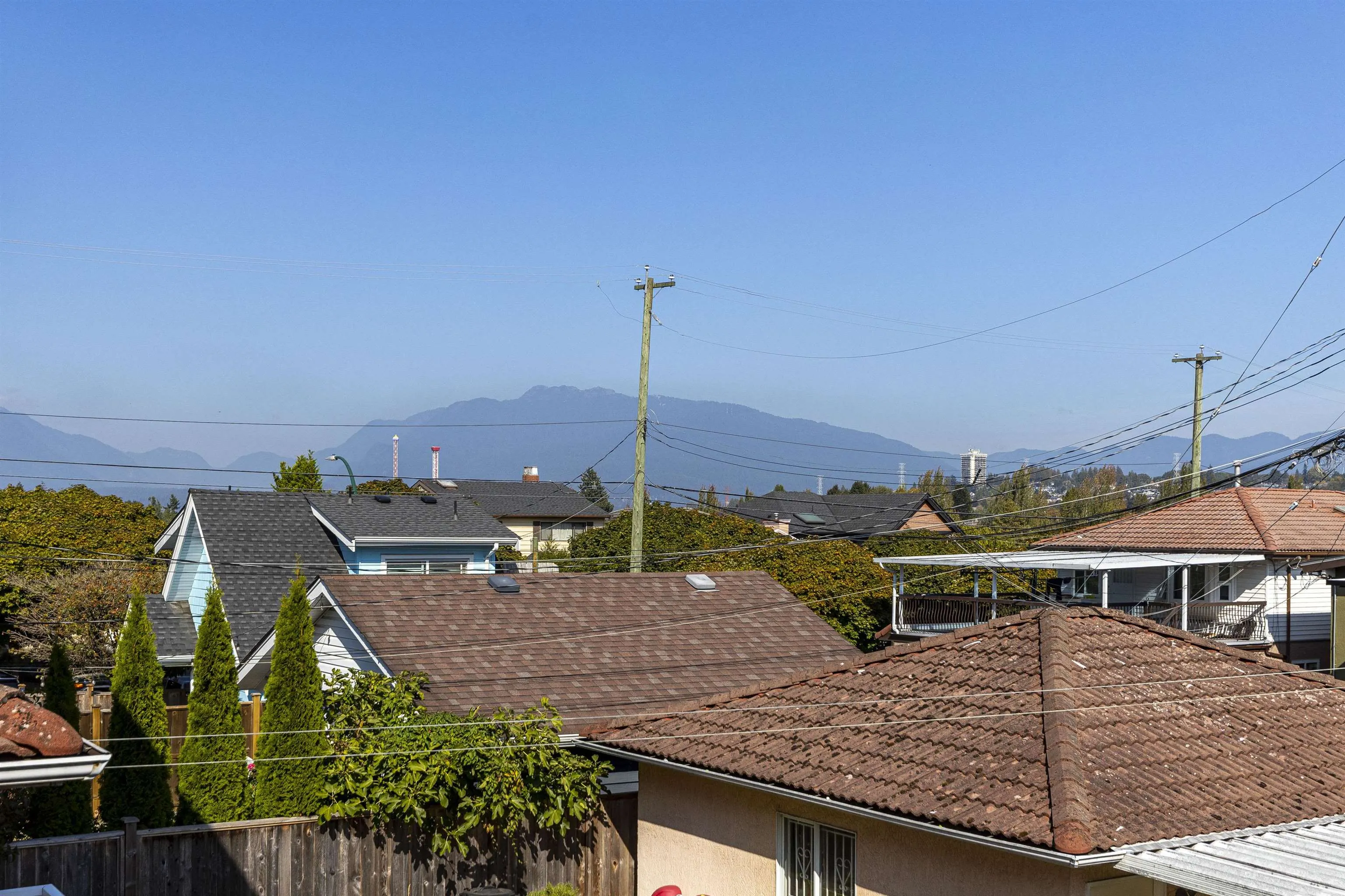 1060 Kelowna Street