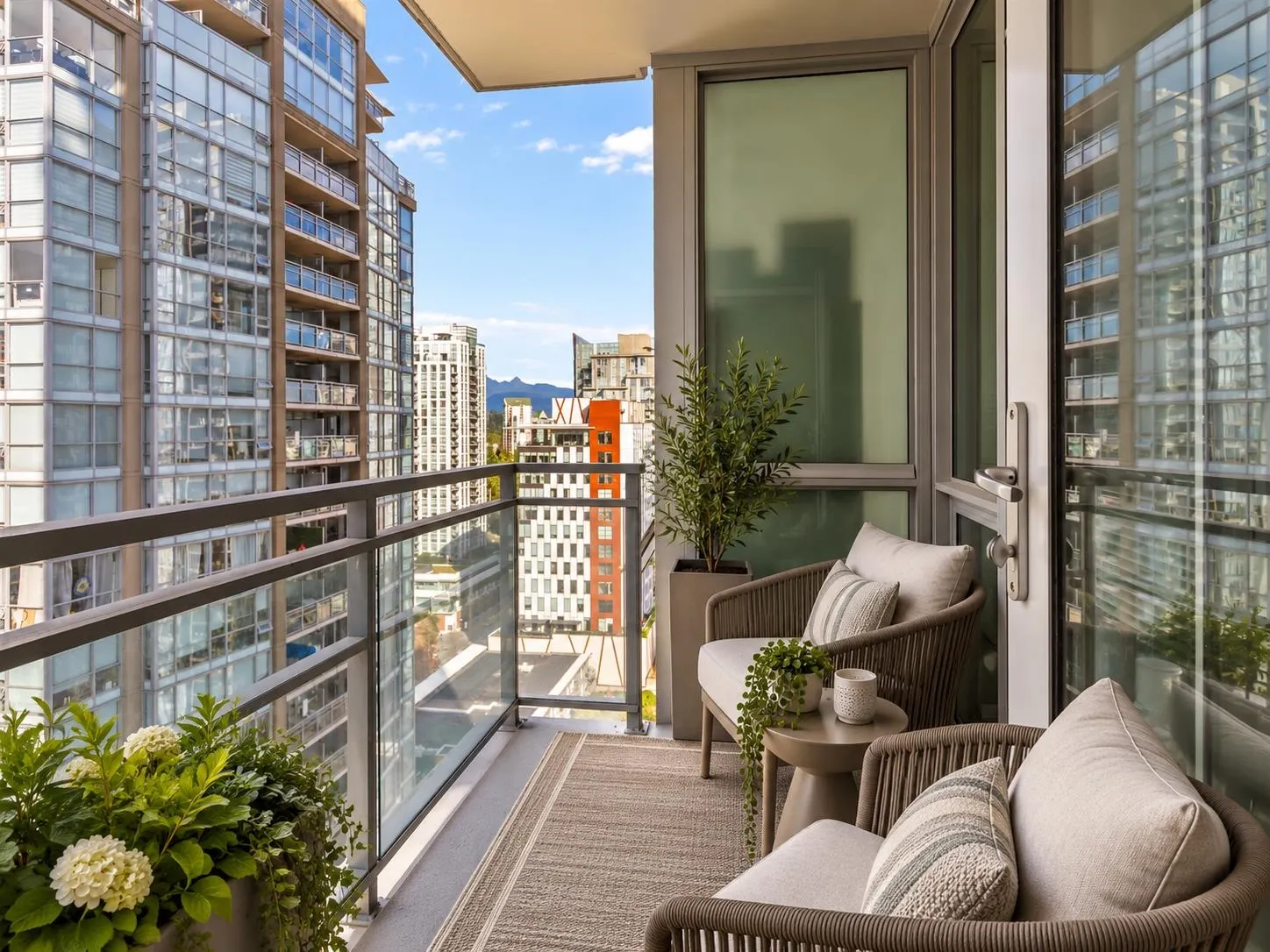 2975 Atlantic Avenue #2301