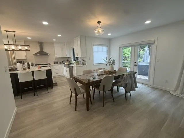 3337 Abbey Lane