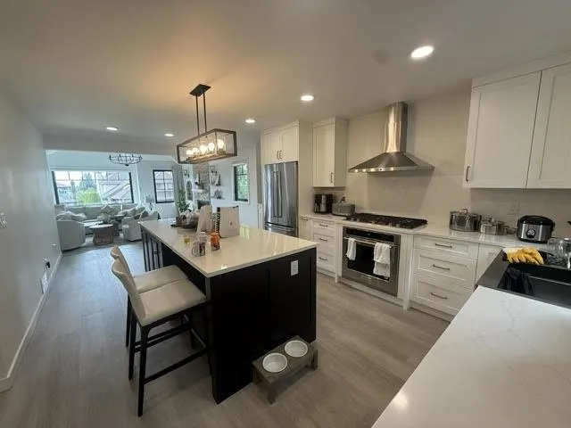 3337 Abbey Lane