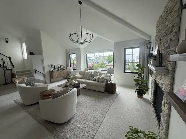 3337 Abbey Lane