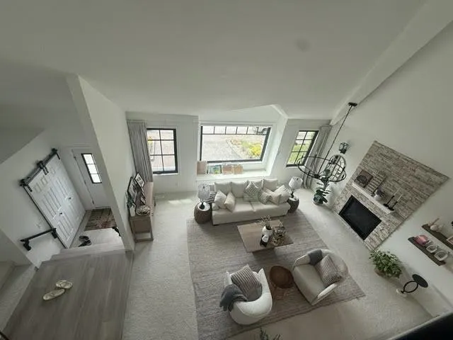 3337 Abbey Lane