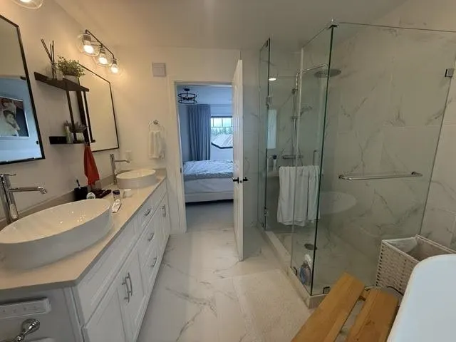 3337 Abbey Lane