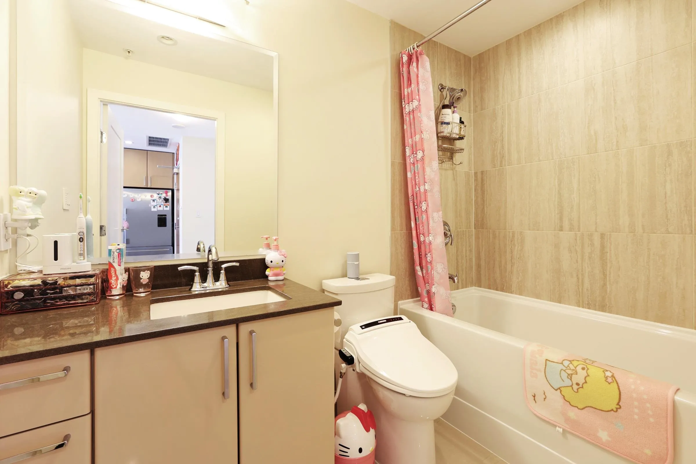 38 W 1st Avenue #1011