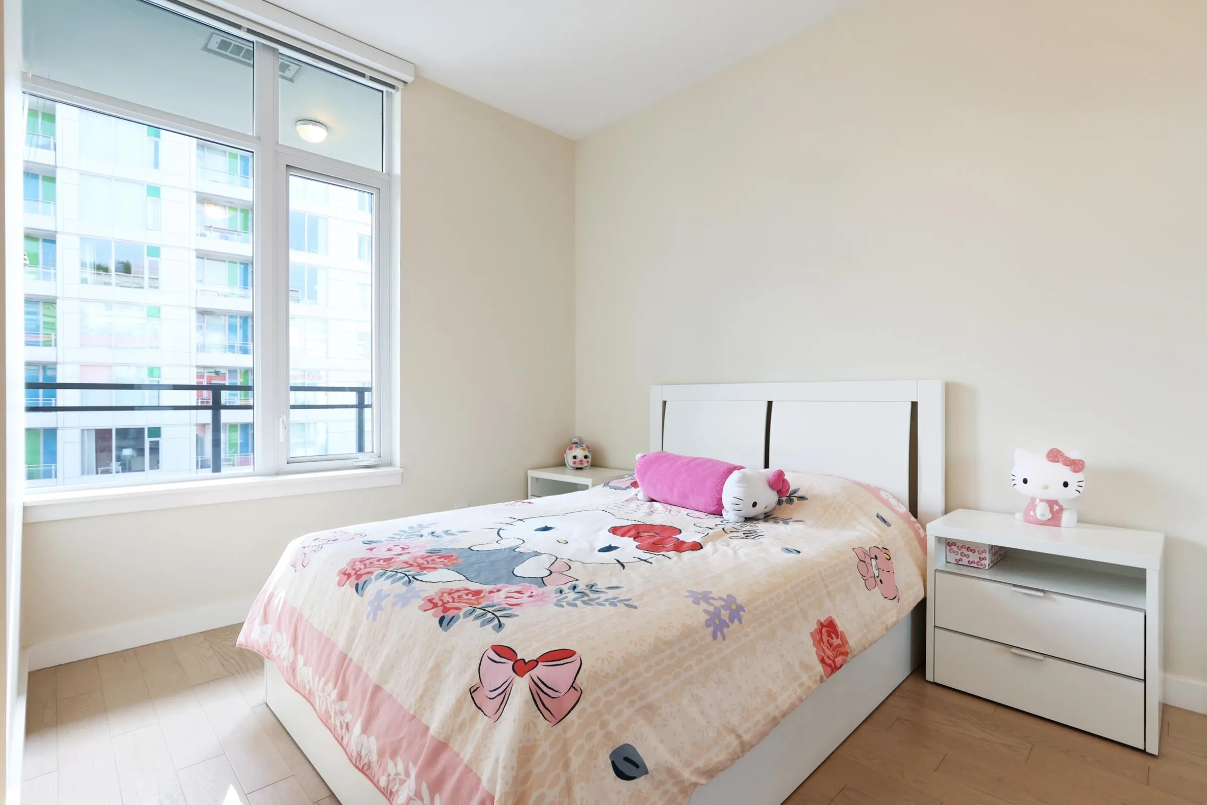 38 W 1st Avenue #1011
