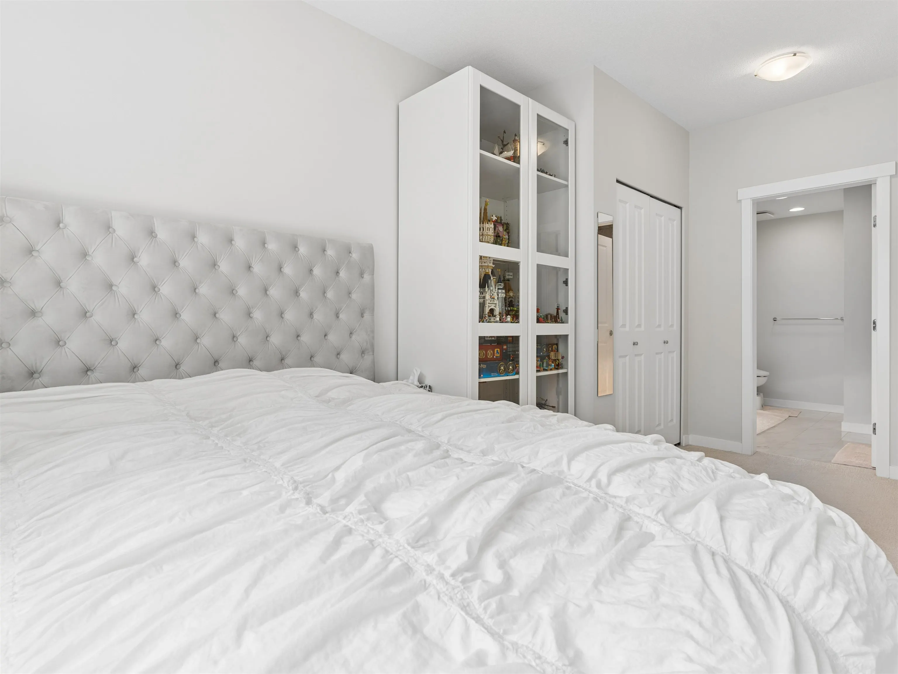 9551 Alexandra Road #133