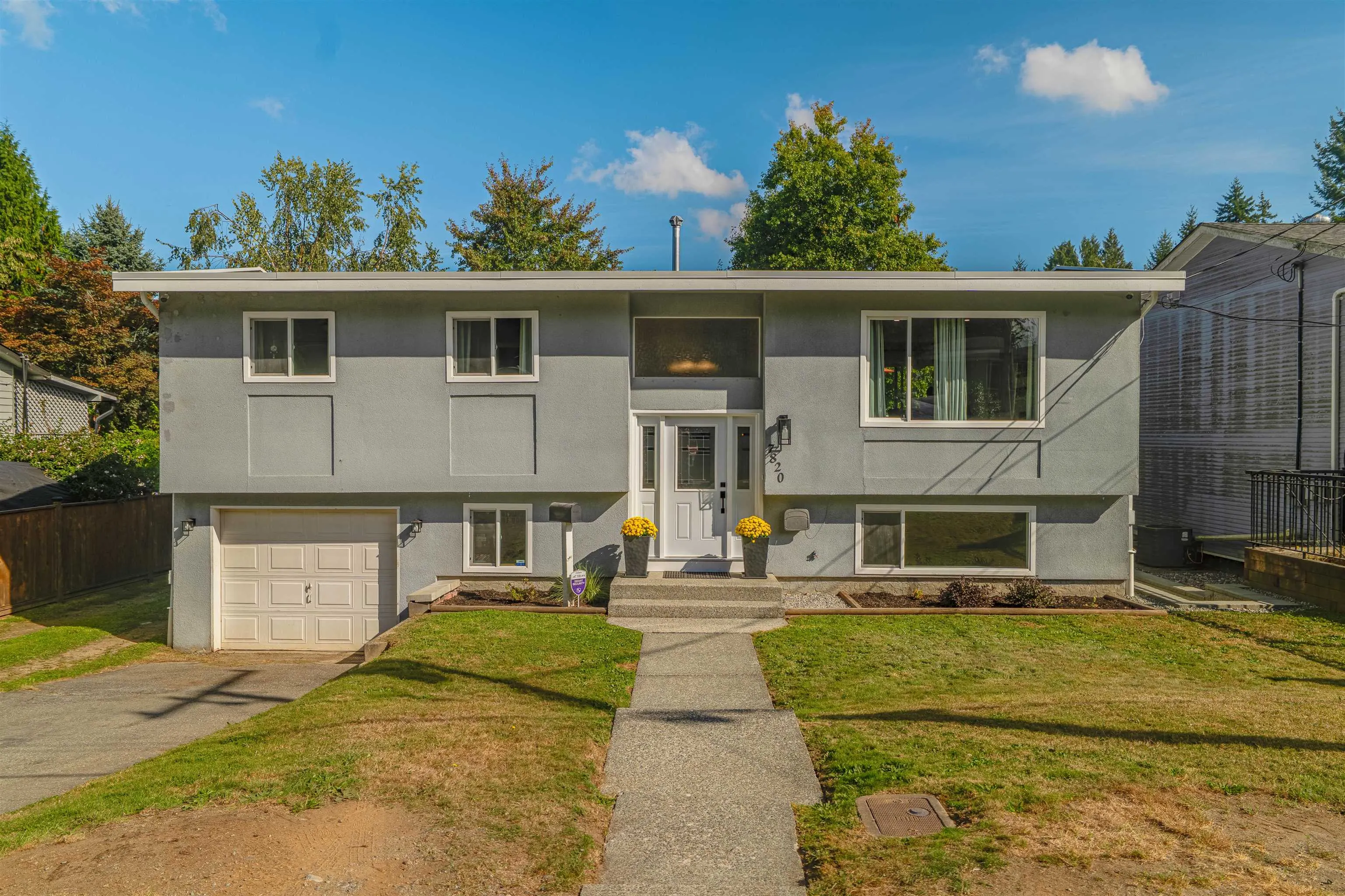 7820 Falcon Crescent