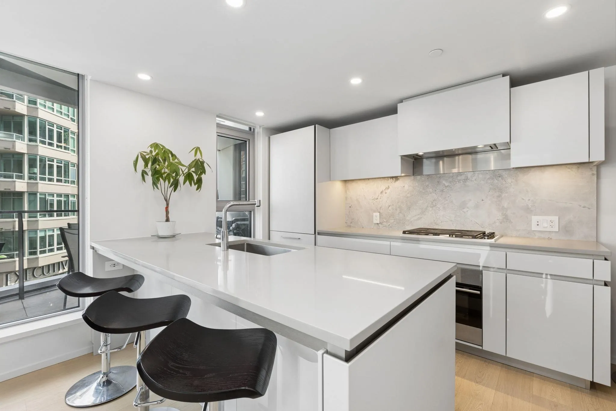 889 Pacific Street #1207