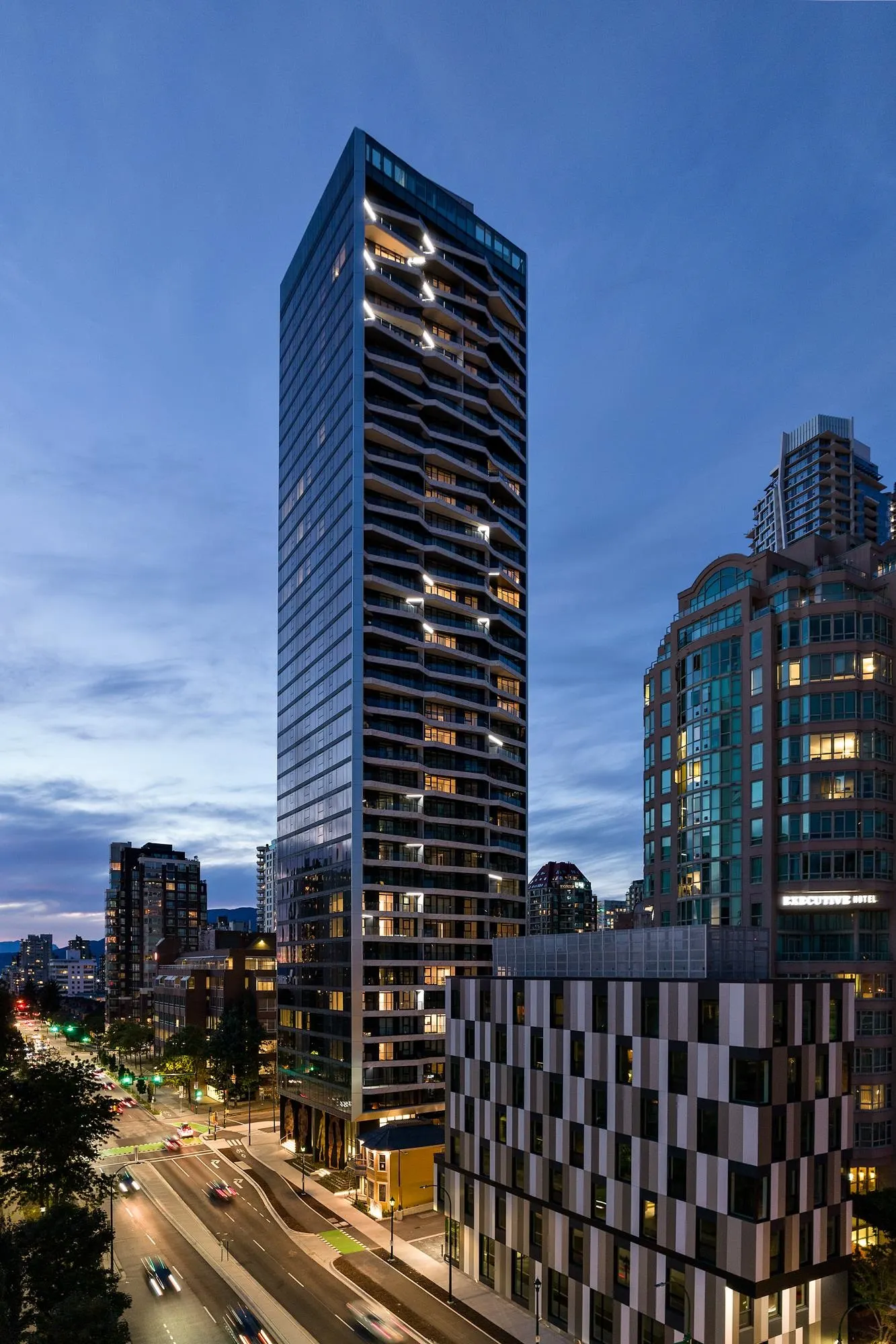 889 Pacific Street #1207