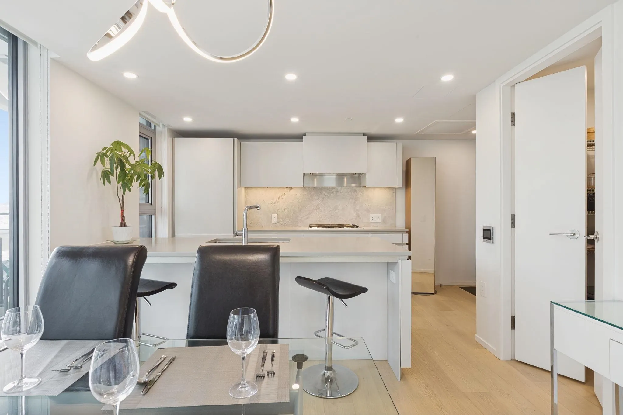 889 Pacific Street #1207