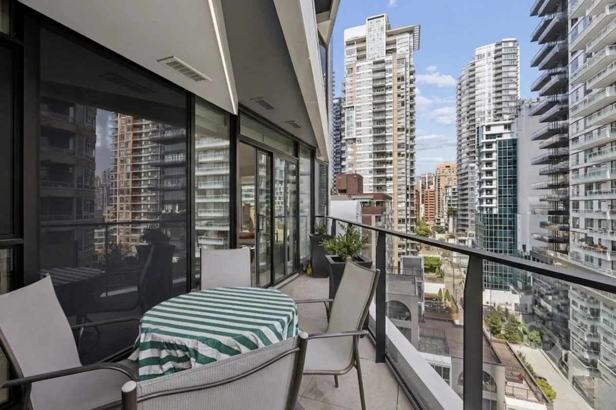 889 Pacific Street #1207