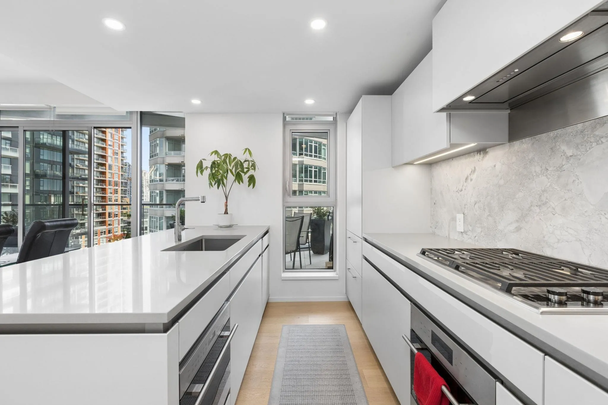 889 Pacific Street #1207