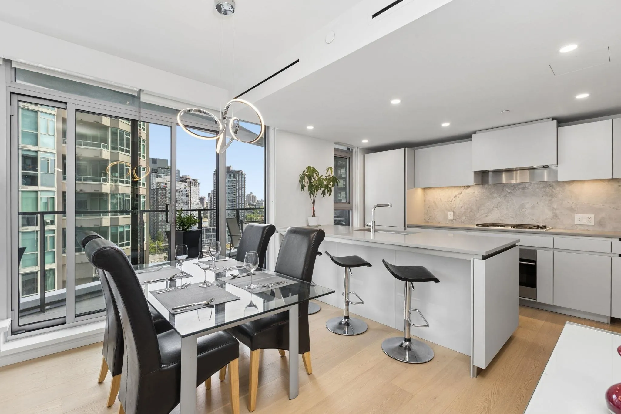 889 Pacific Street #1207