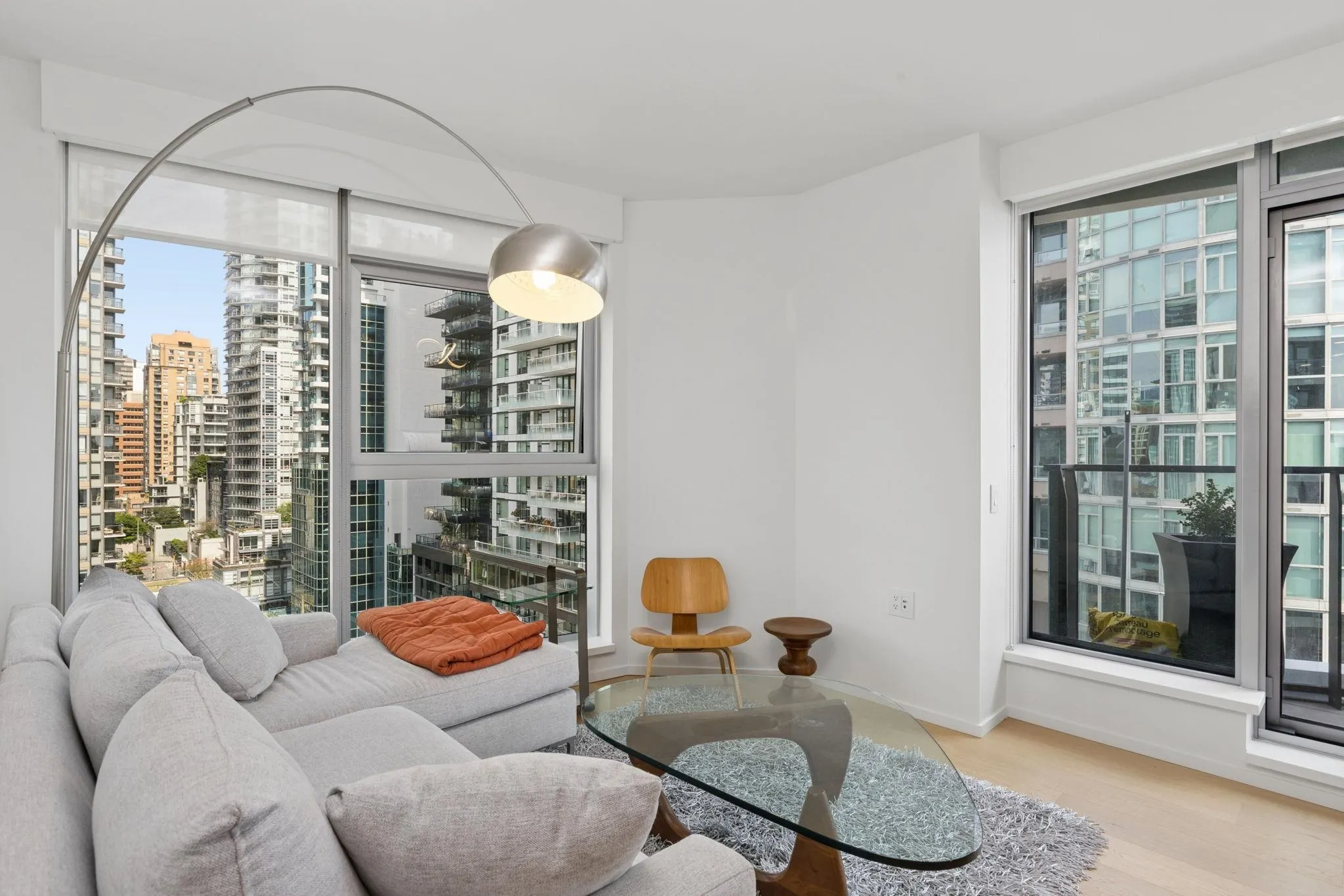 889 Pacific Street #1207