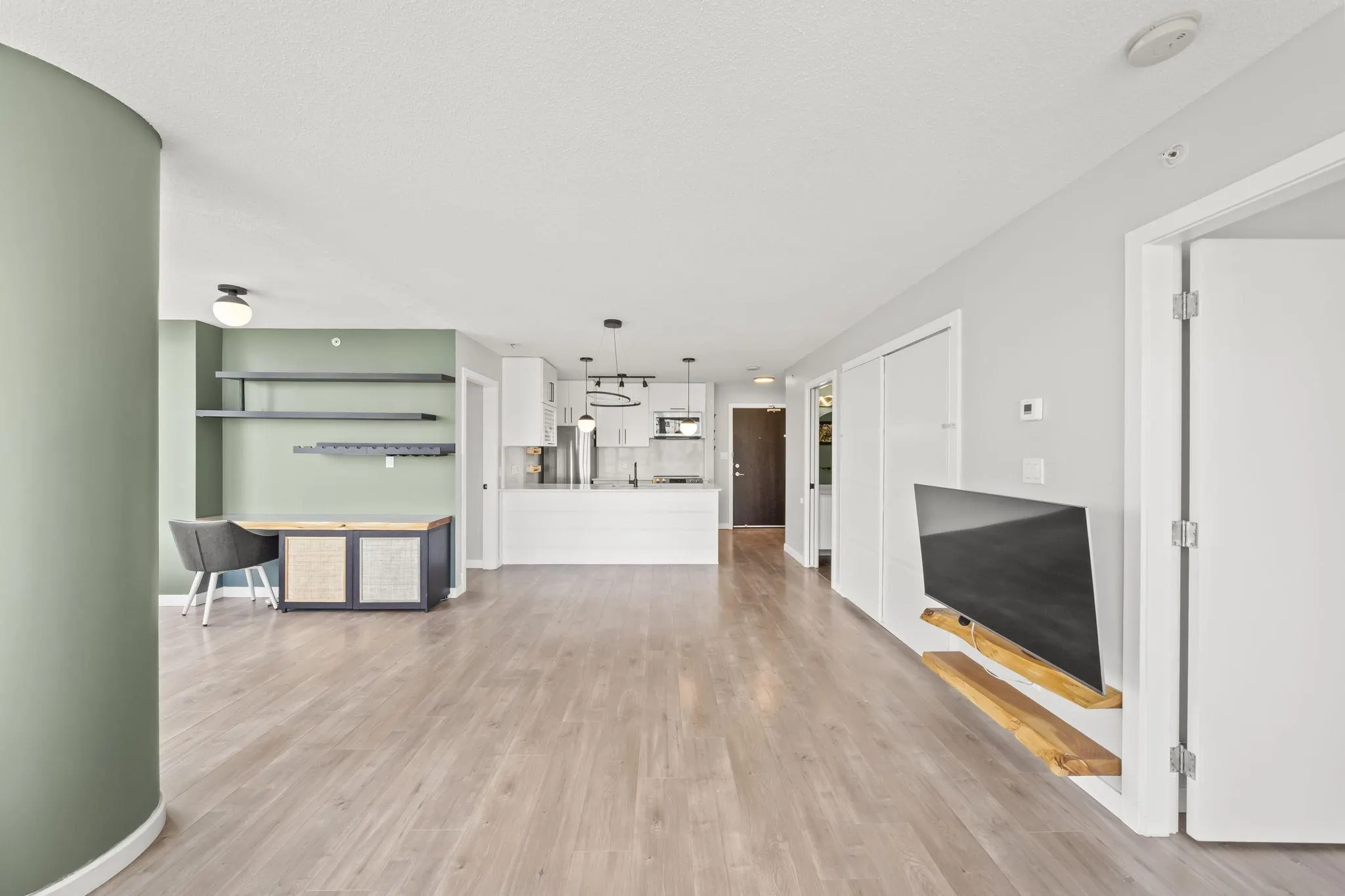 689 Abbott Street #2202