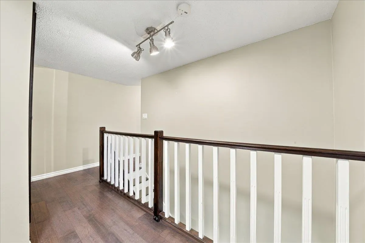 1240 Falcon Drive #5