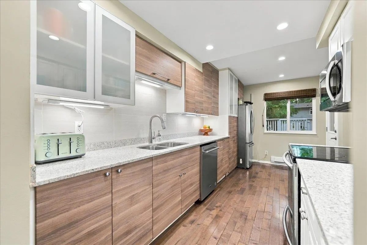 1240 Falcon Drive #5