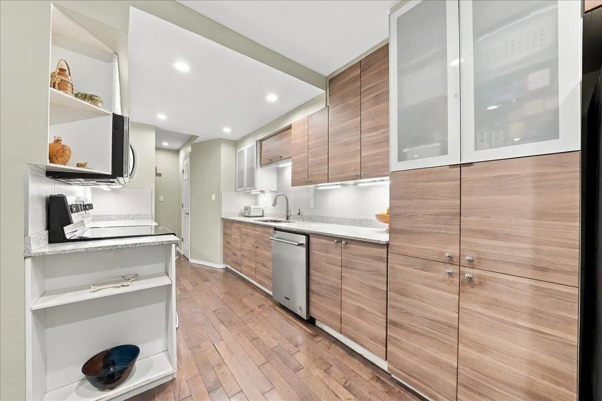 1240 Falcon Drive #5