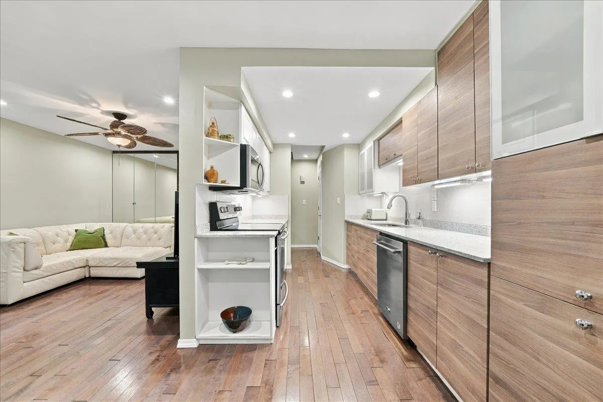 1240 Falcon Drive #5