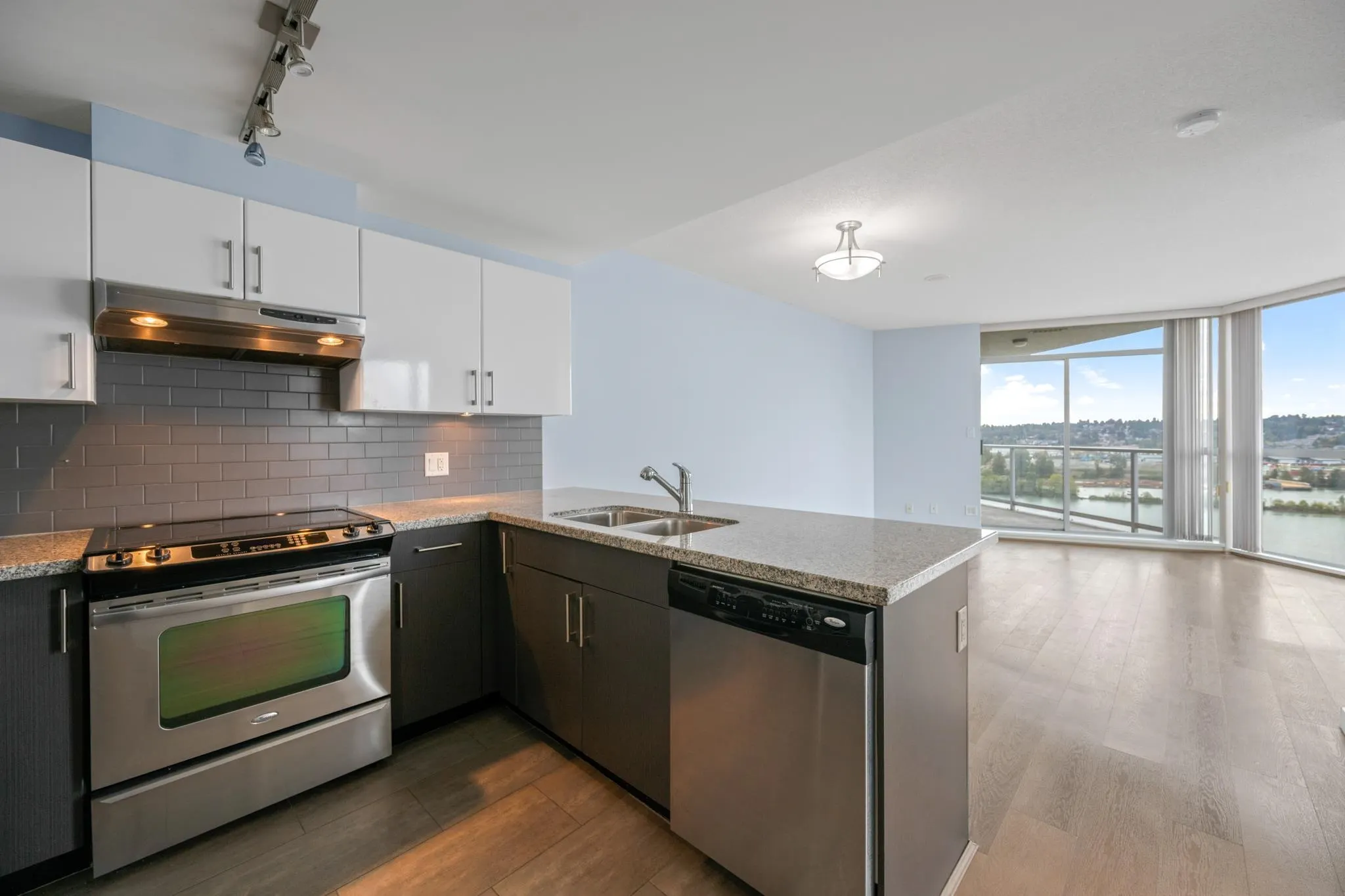 14 Begbie Street #1809