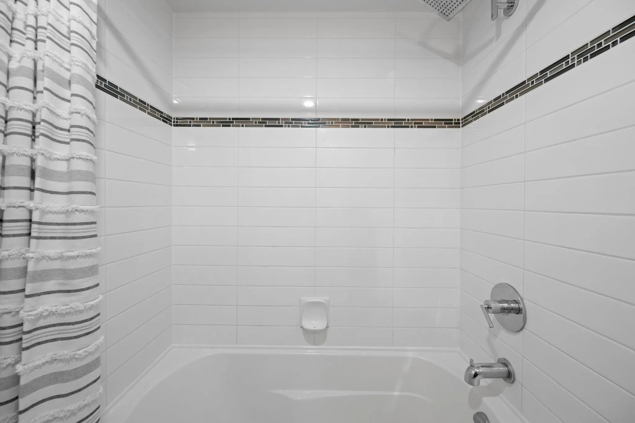 14 Begbie Street #1809