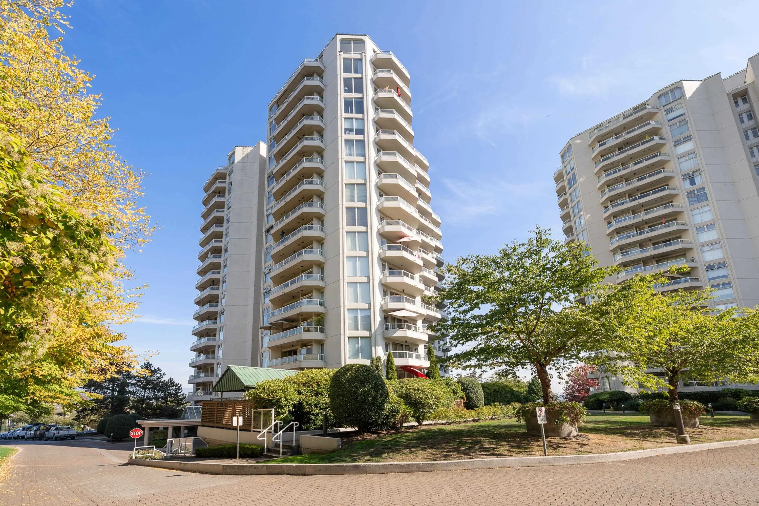 71 Jamieson Court #506
