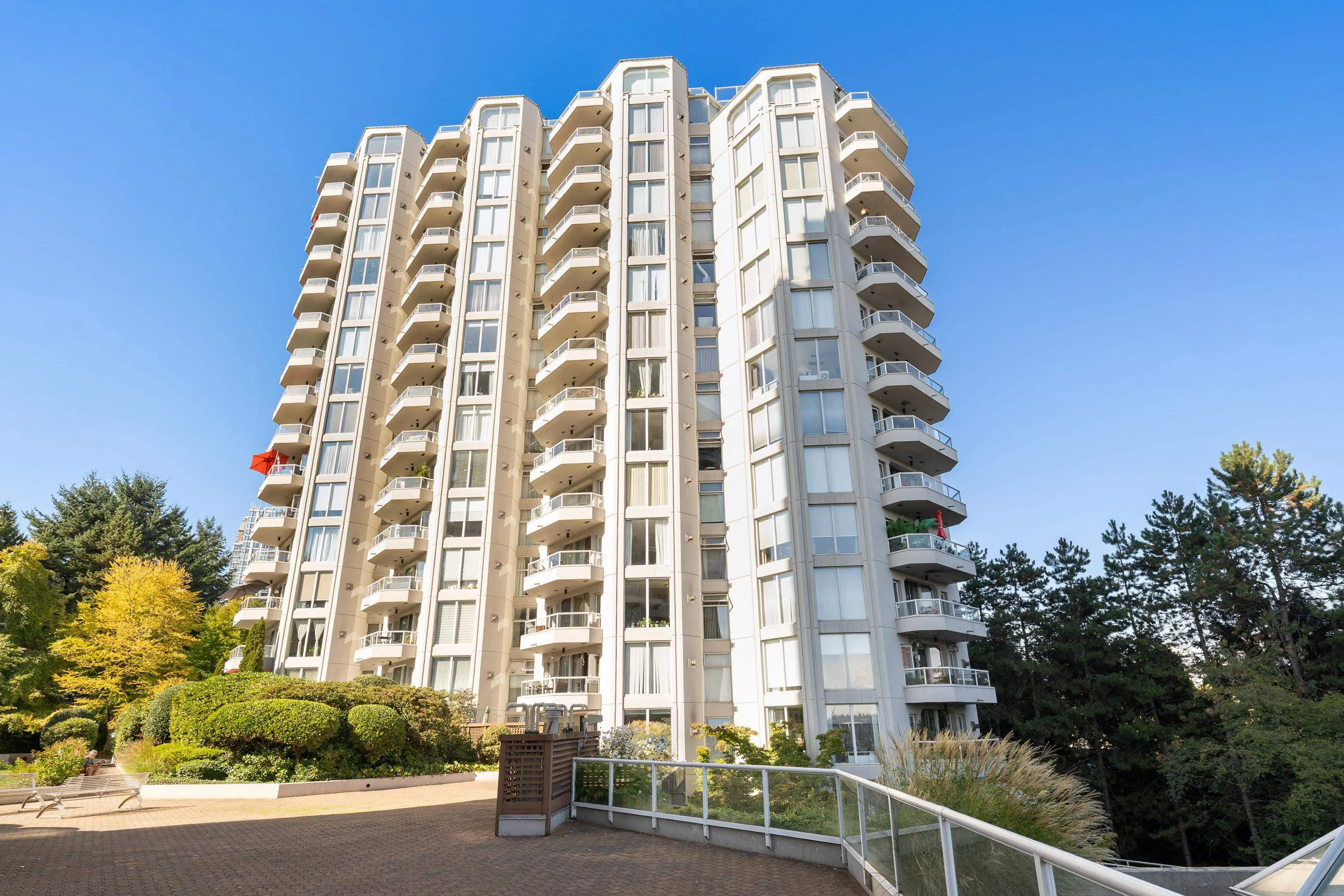 71 Jamieson Court #506