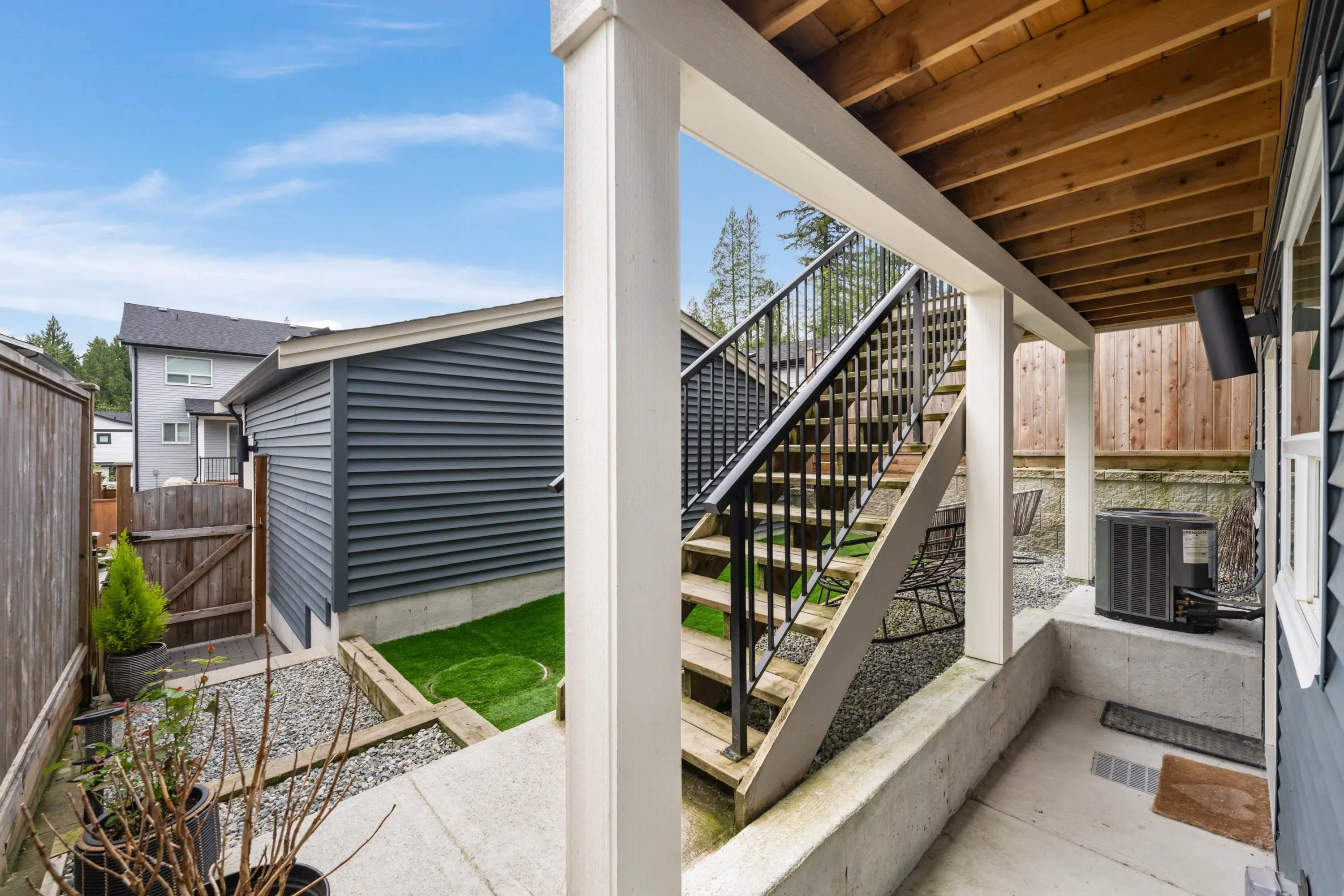 25097 112 Avenue