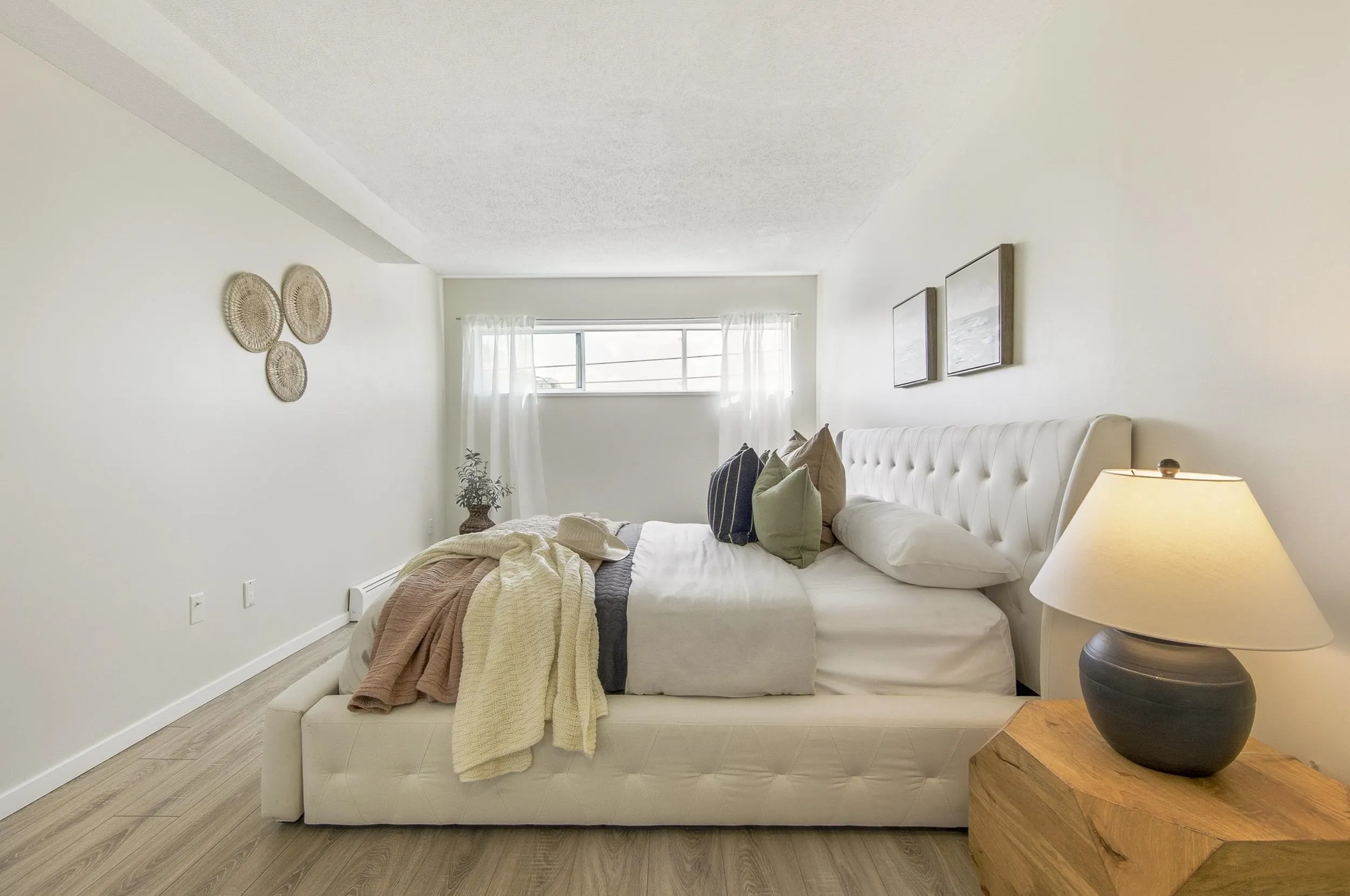 230 Mowat Street #108