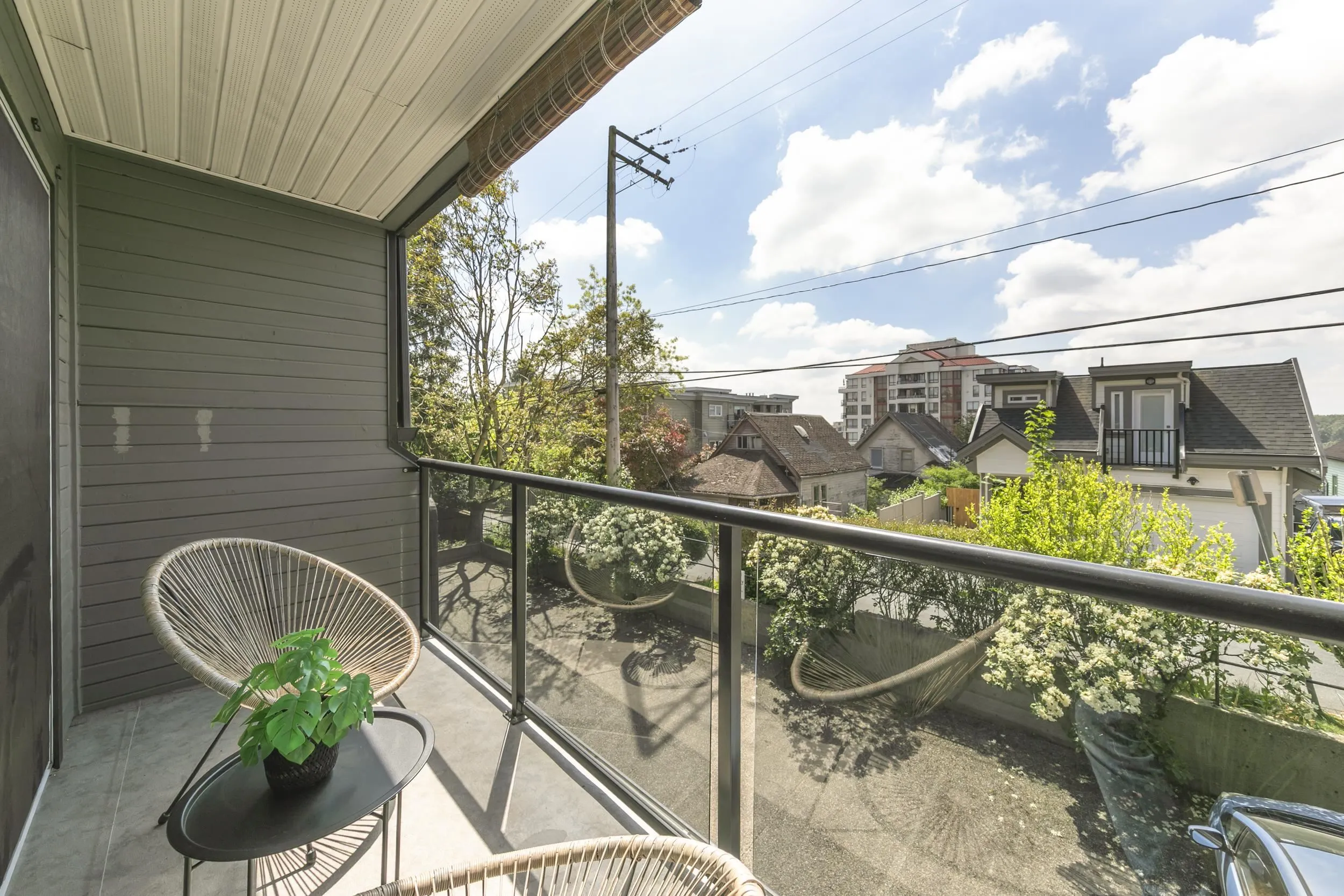 230 Mowat Street #108