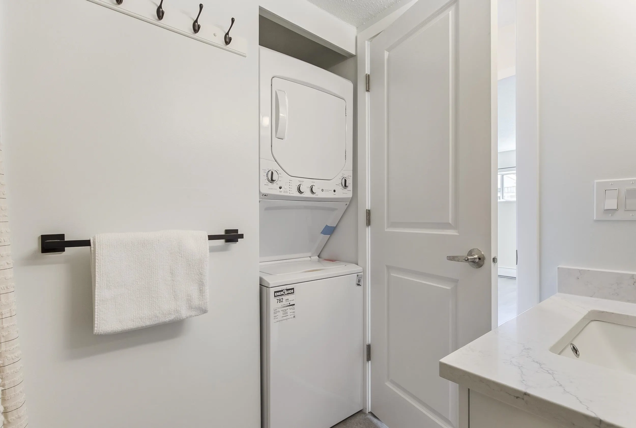 230 Mowat Street #108