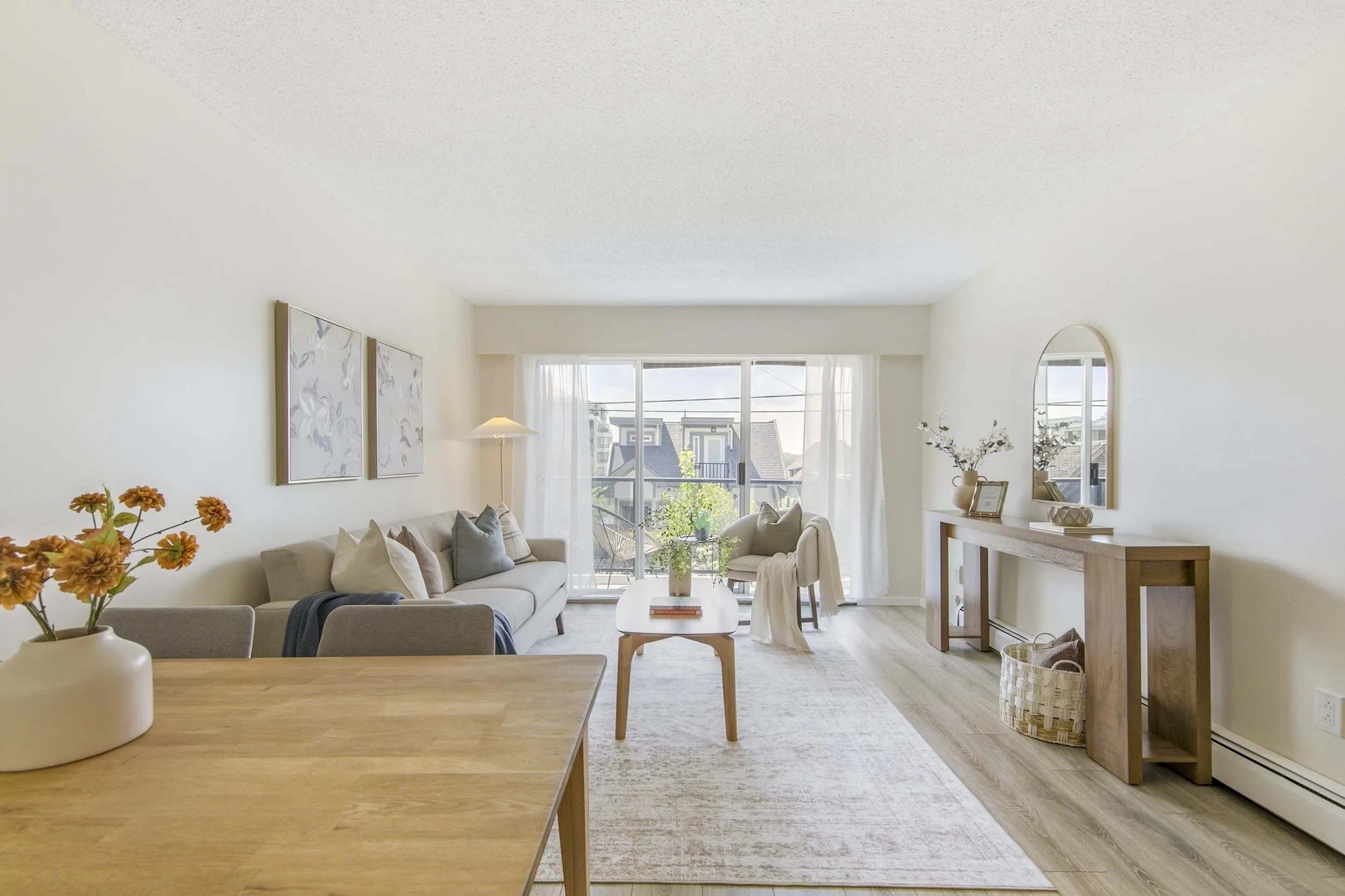 230 Mowat Street #108