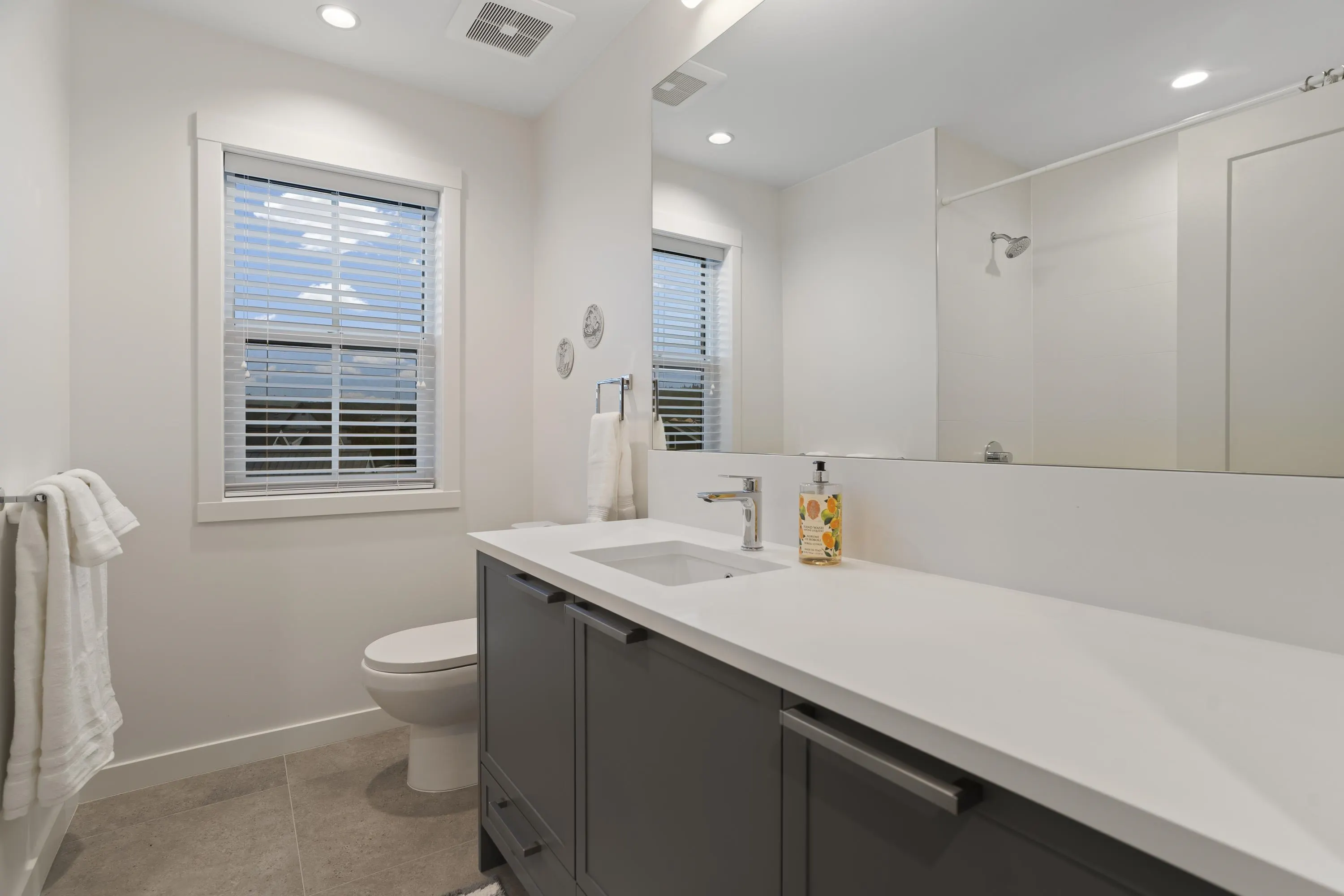 6429 Market Avenue #26